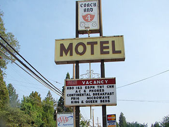 Coach N Four Motel Грас Вали Екстериор снимка